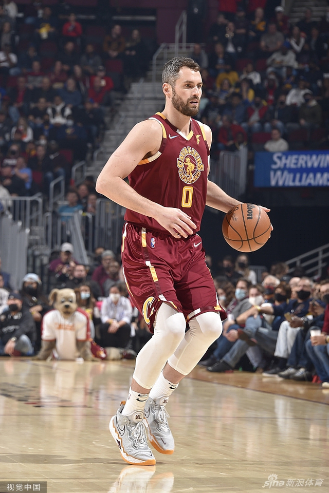 展现出高层 展现出高层