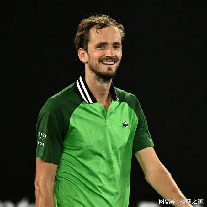 侧翼轮转叠 侧翼轮转叠